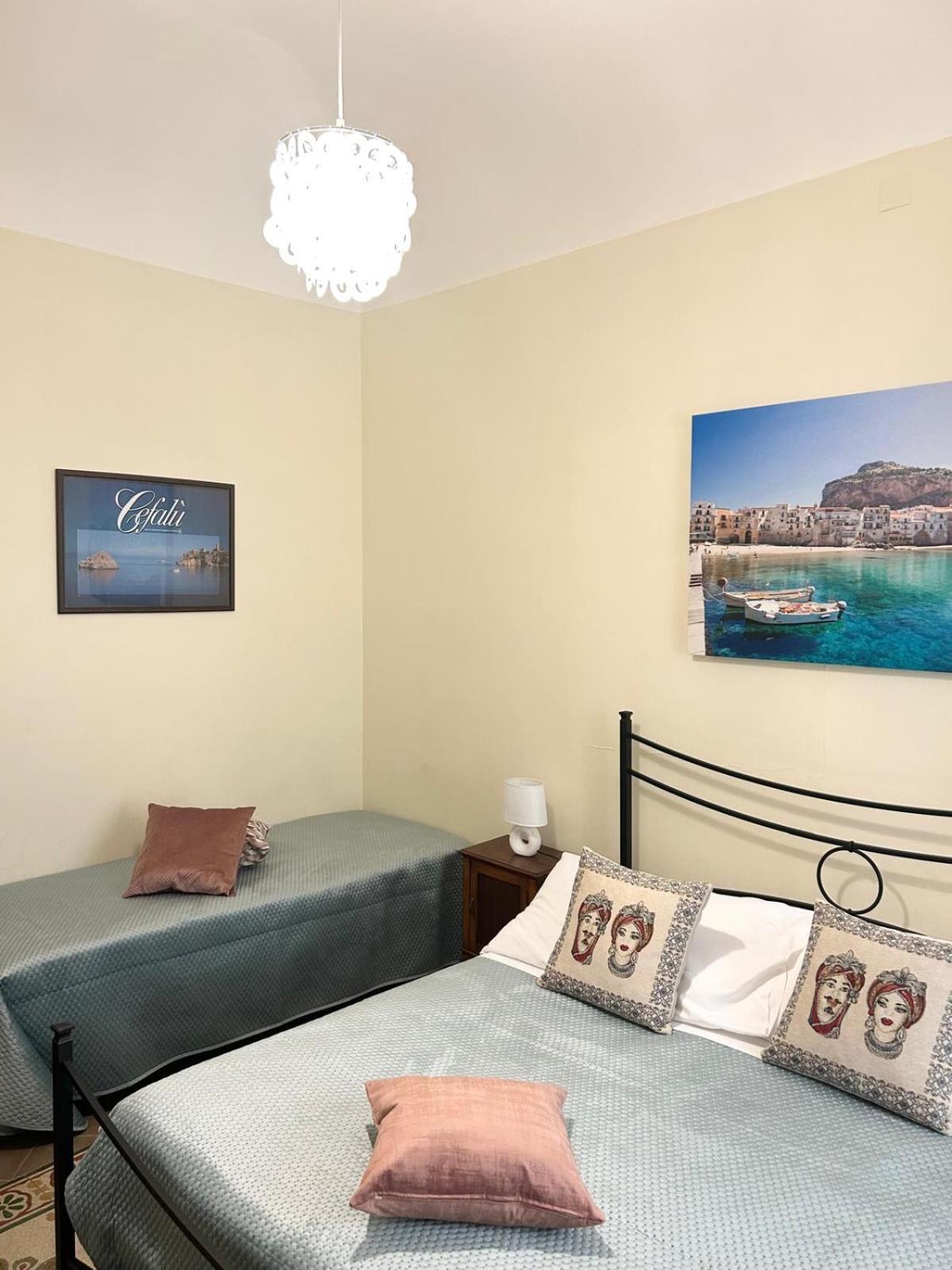 Sicilian Dream Apartments Чефалу Екстер'єр фото