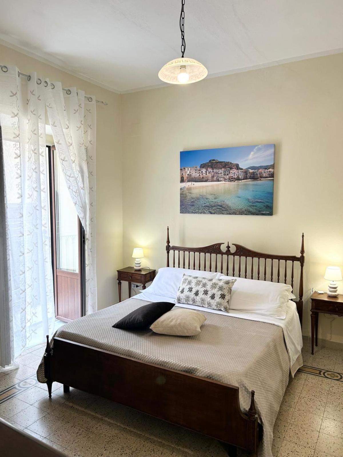 Sicilian Dream Apartments Чефалу Екстер'єр фото