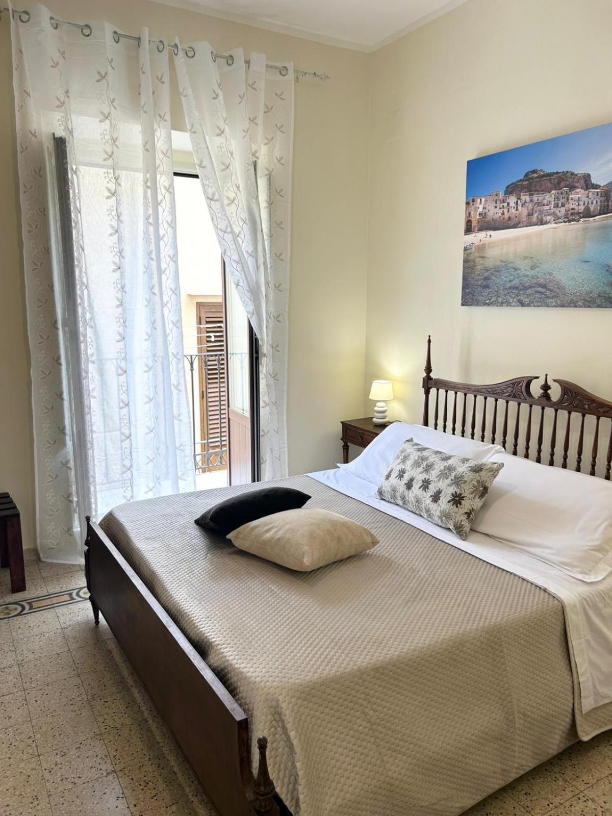 Sicilian Dream Apartments Чефалу Екстер'єр фото