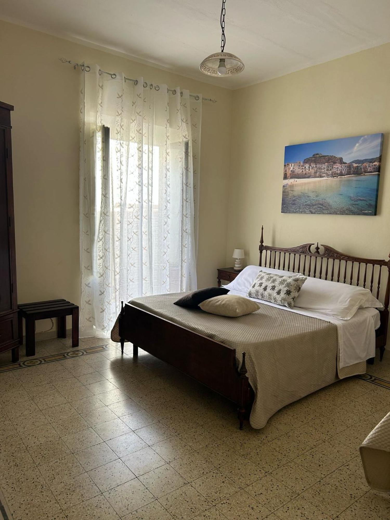 Sicilian Dream Apartments Чефалу Екстер'єр фото